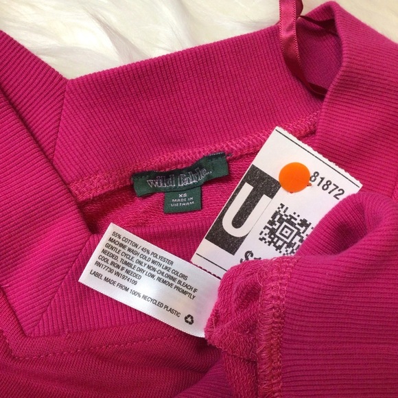 Wild Fable Pink Balloon Sleeve Cropped V-Neck Sweatshirt - Picture 9 of 11